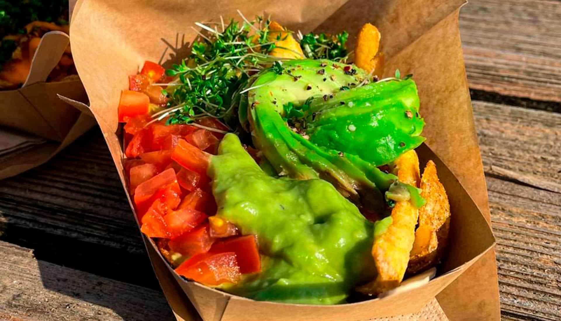 Fritten mit Toppings in der Frittenkombüse Kiel